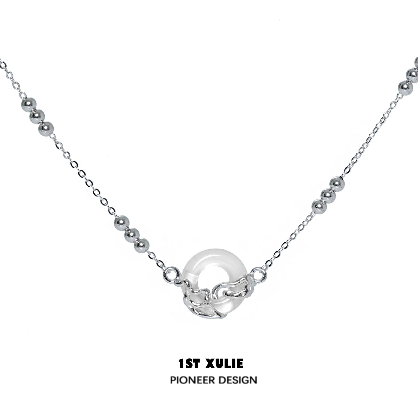Eternal rings silver necklace from 1STXULIE with a modern design and elegant finish