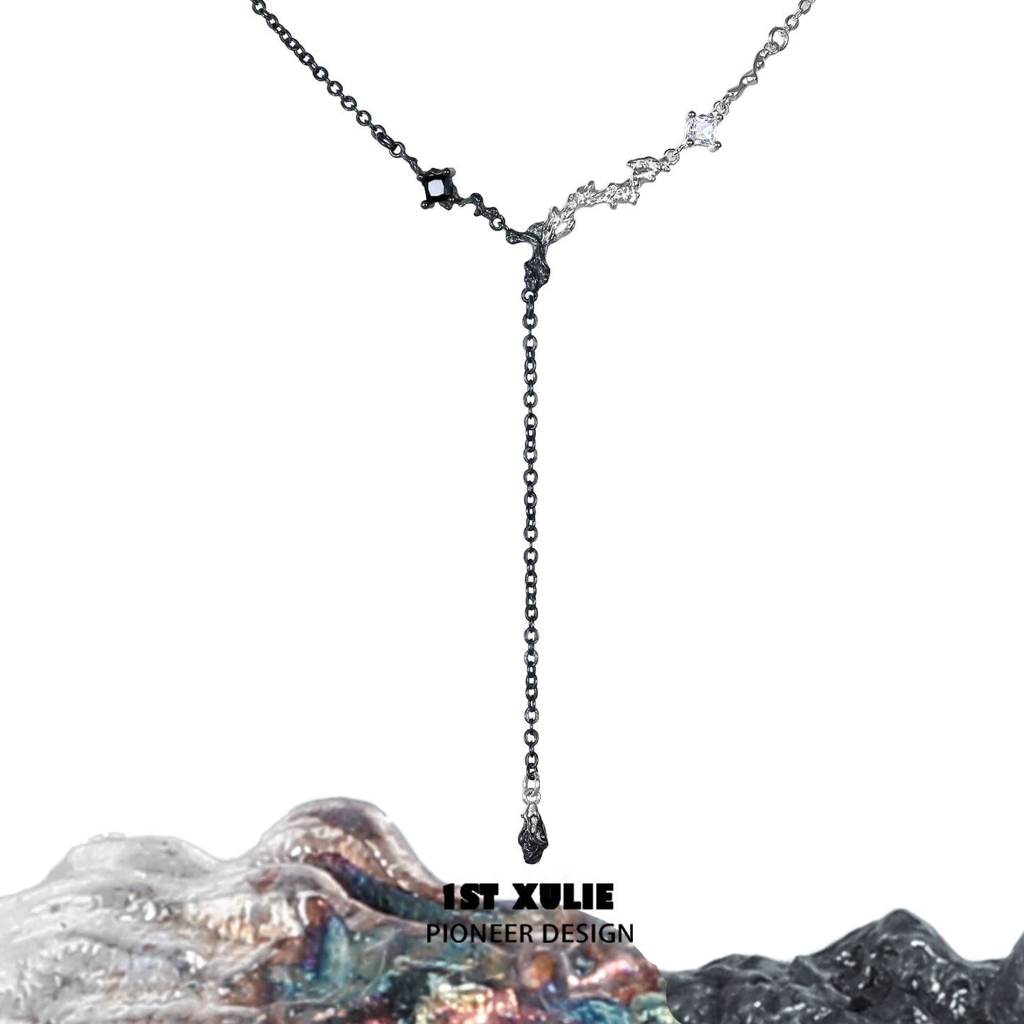 1STXULIE Eternal Flame couple necklace with heart design, perfect for romantic gifts.