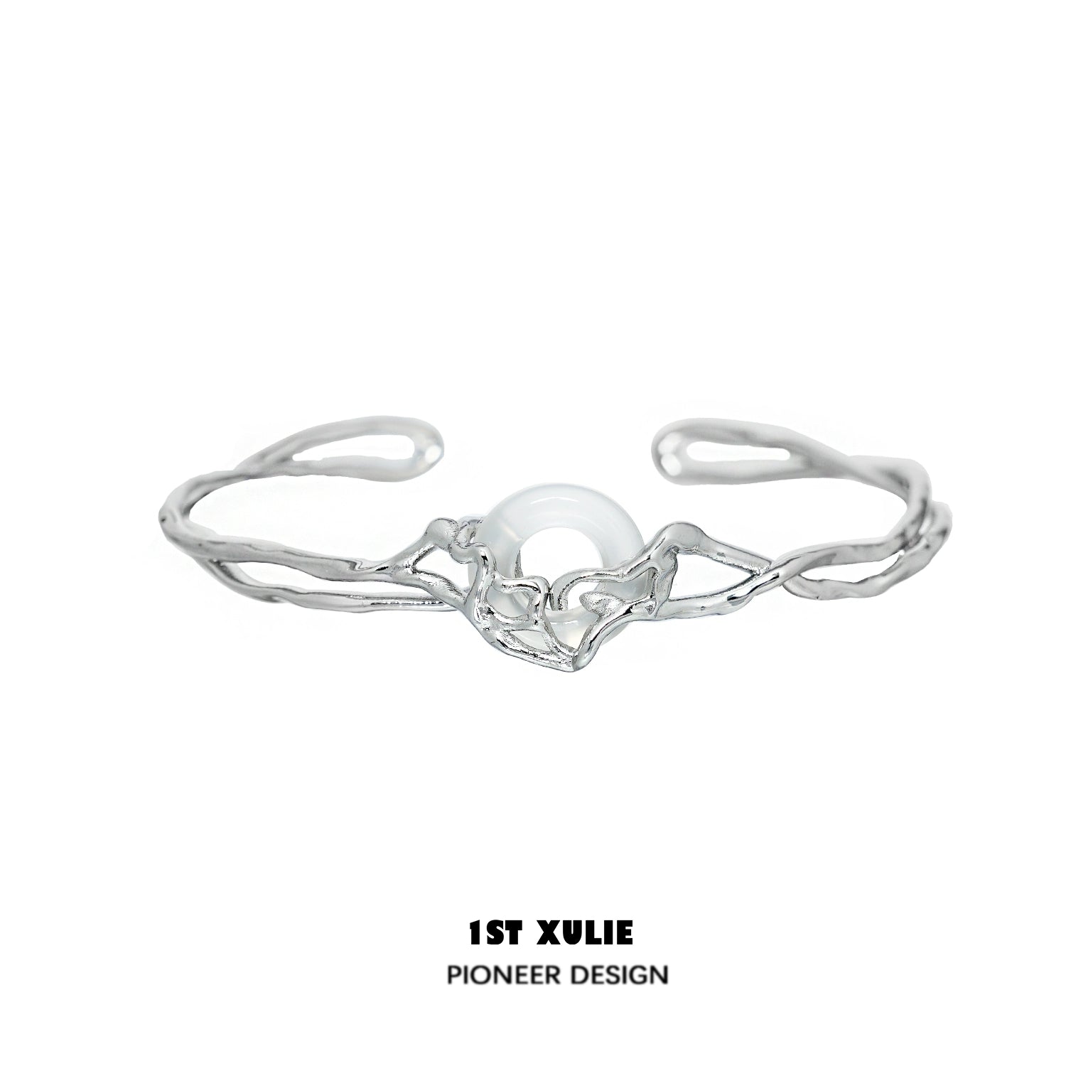 Elegant 1STXULIE Agate Silver Bracelet with Unique Design and Modern Aesthetic