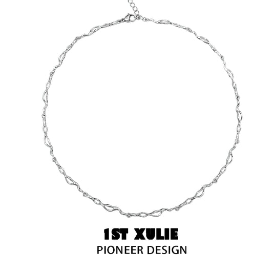 1ST XULIE edgy chain necklace featuring a unique twisted design for a bold accessory look