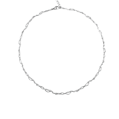 1STXULIE edgy chain necklace in silver, featuring twisted detailing for a bold, stylish look