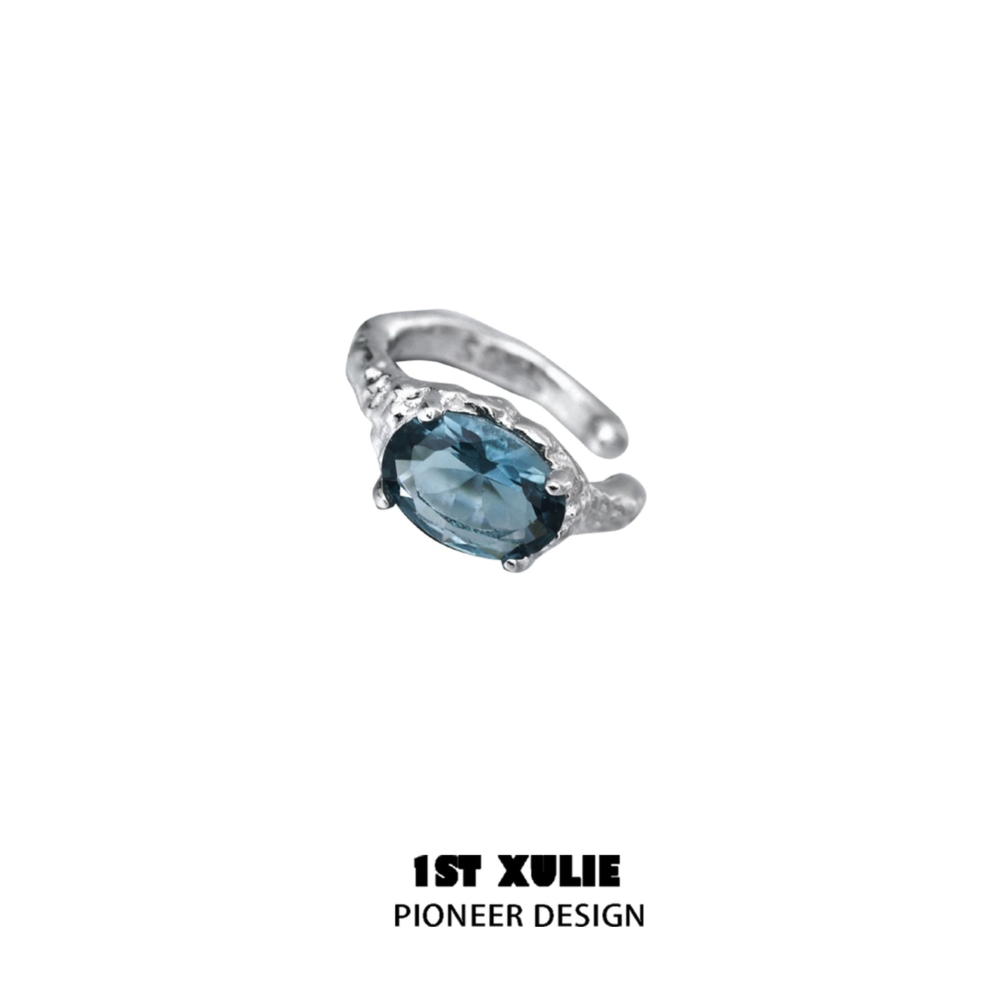 Icelandic zircon ear cuffs in silver with a sparkling blue gemstone for stylish ear jewelry