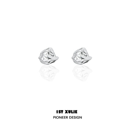Elegant minimalist bell echo earrings in silver for a sleek and modern look