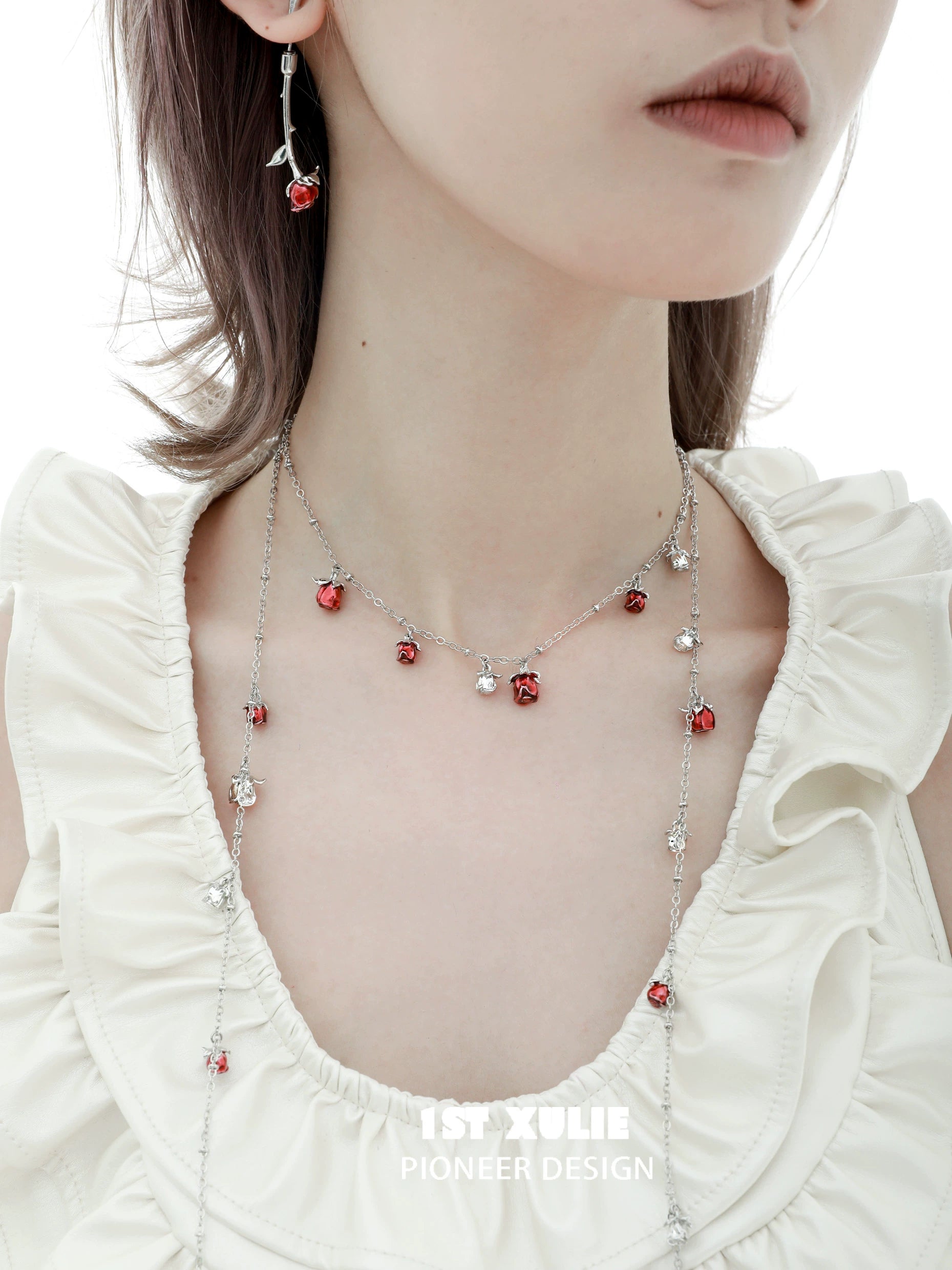 Elegant rose kiss clavicle chain necklace featuring delicate red rose charms and silver accents