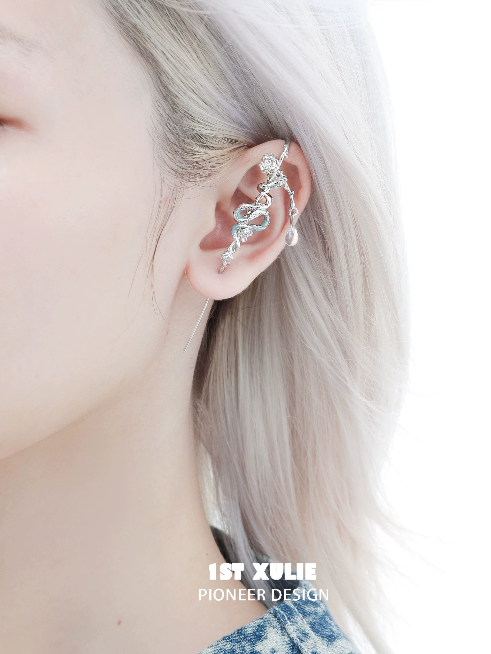 1ST XULIE Snake ear piercing jewelry designed for a stylish and elegant look