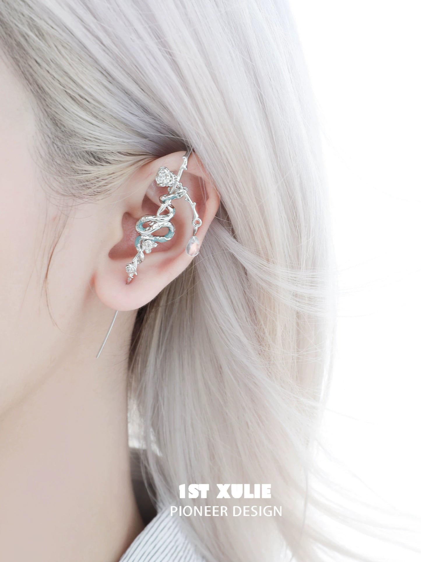 1ST XULIE snake ear piercing jewelry featuring a unique design with sparkling details