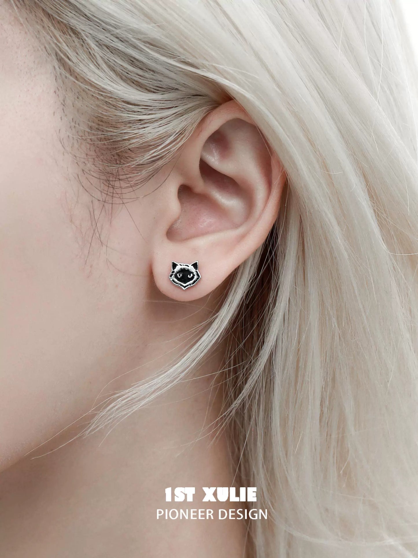 Stylish street art cat earrings designed by 1STXULIE, perfect for cat lovers and art enthusiasts