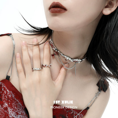 Stylish wind erosion tassel necklace from 1ST XULIE with modern design featuring silver tones