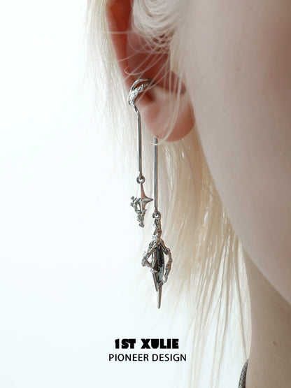 Stylish 1STXULIE Y2K fantasy earrings featuring unique charms and a modern design