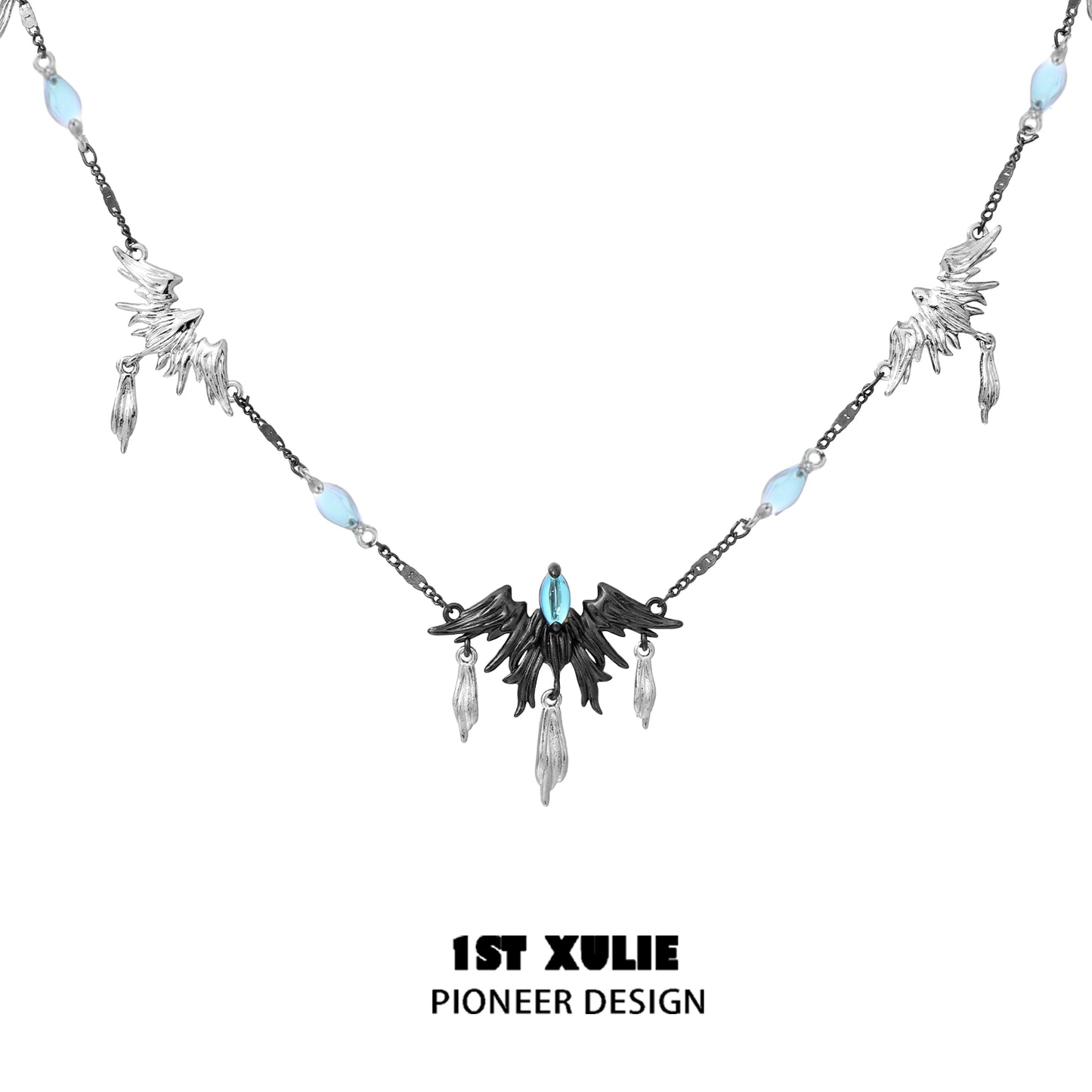 Y2K feather necklace by 1STXULIE featuring unique designs and vibrant beads for a stylish accessory