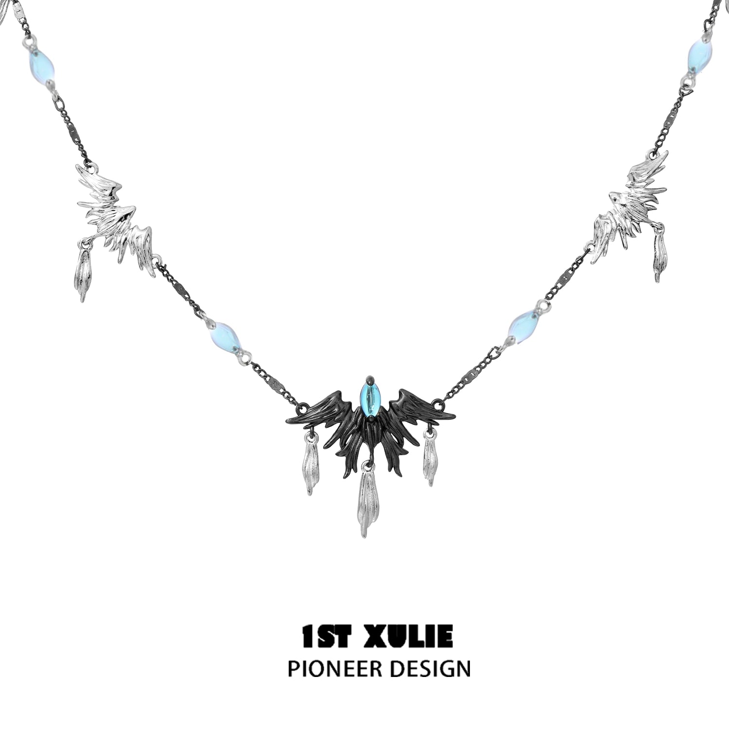 Y2K feather necklace by 1STXULIE featuring unique designs and vibrant beads for a stylish accessory