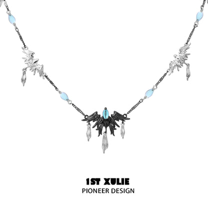 Y2K feather necklace by 1STXULIE featuring unique designs and vibrant beads for a stylish accessory