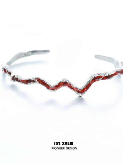 Y2K red silver bracelet featuring a unique zigzag design for a trendy accessory
