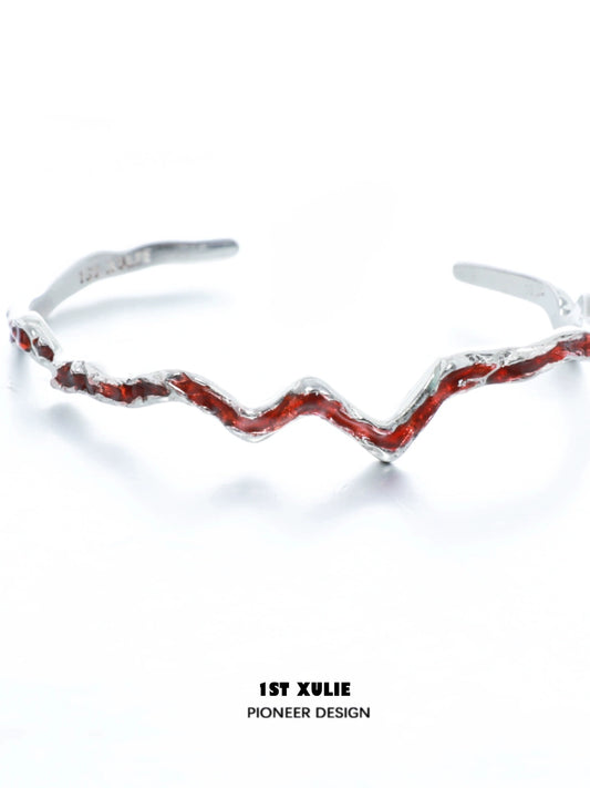 Y2K red silver bracelet featuring a unique zigzag design for a trendy accessory
