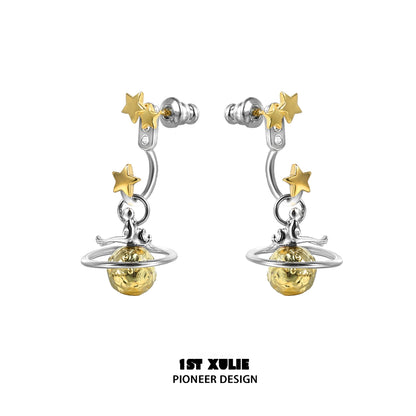Y2K star earrings featuring gold planet design with silver star details for trendy fashion lovers