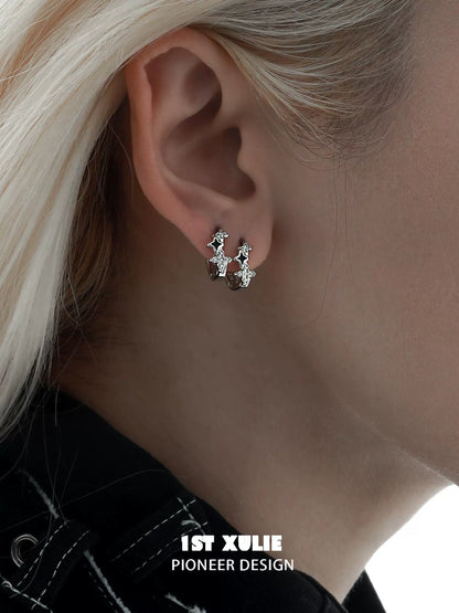 Y2K starpunk thorn earrings in silver with unique thorn design for stylish accessorizing