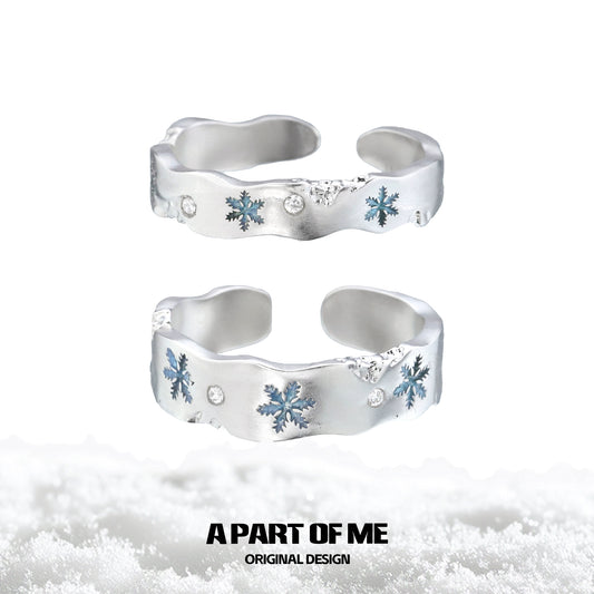 Silver snowflake love ring with blue accents and sparkling details from A PART OF ME