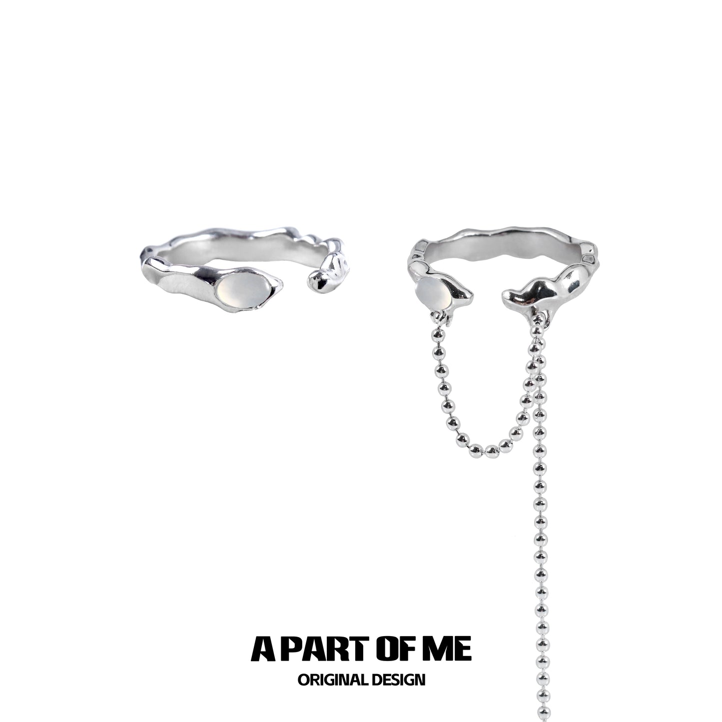 A PART OF ME Agate Silver Ring with a unique twisted design and delicate chain detail