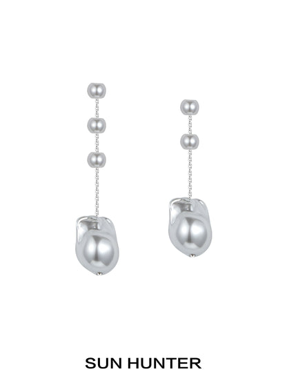 Sun Hunter Baroque Pearl Earrings with Elegant Hanging Design for Timeless Style