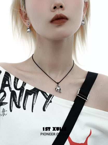 1ST XULIE Black Cat Ghost Necklace with Sparkling Pendant for Stylish Occasions