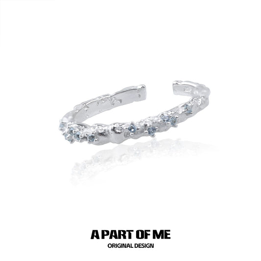 A PART OF ME blue star shard zircon ring with an elegant design and sparkling accents