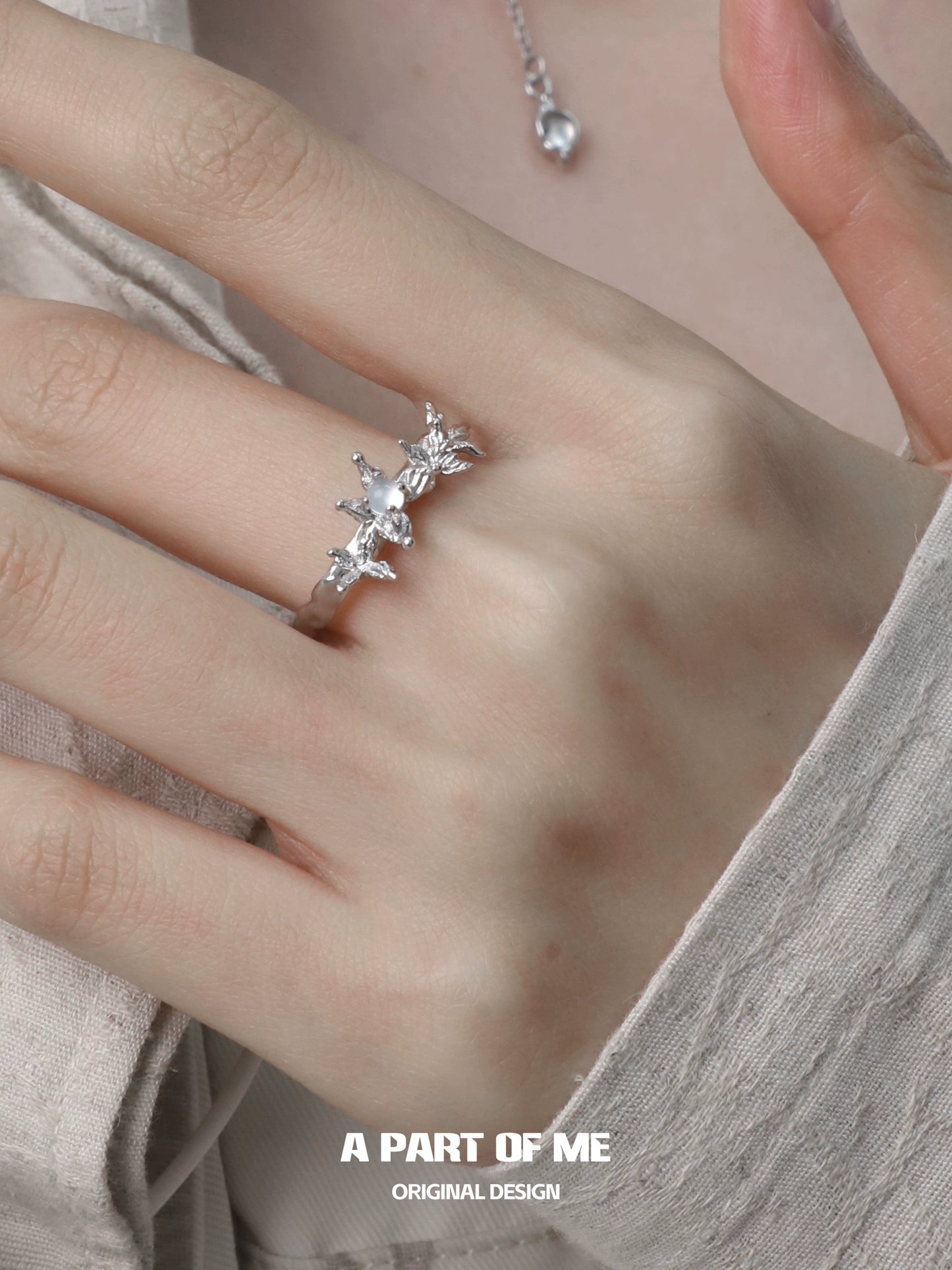 Stylish butterfly agate ring in silver, featuring intricate design perfect for everyday wear