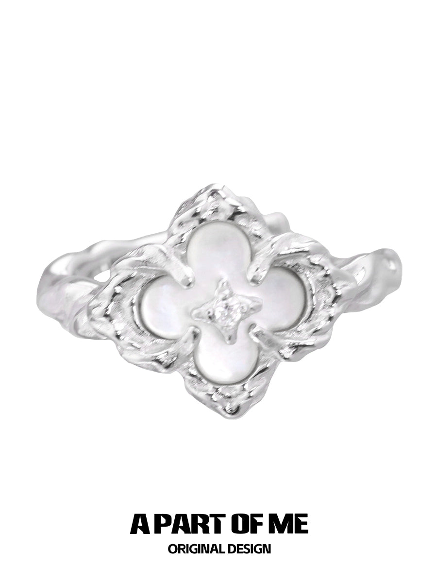 A PART OF ME butterfly clover silver ring with a detailed design and a central gemstone