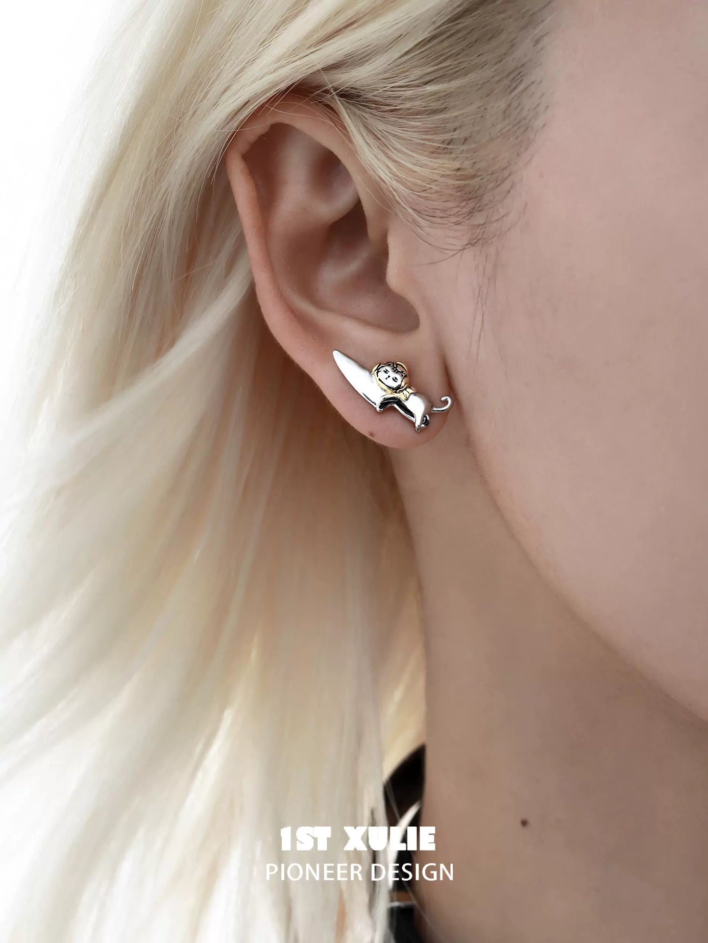 Cute cat and dog stud earrings in silver design, perfect for animal lovers