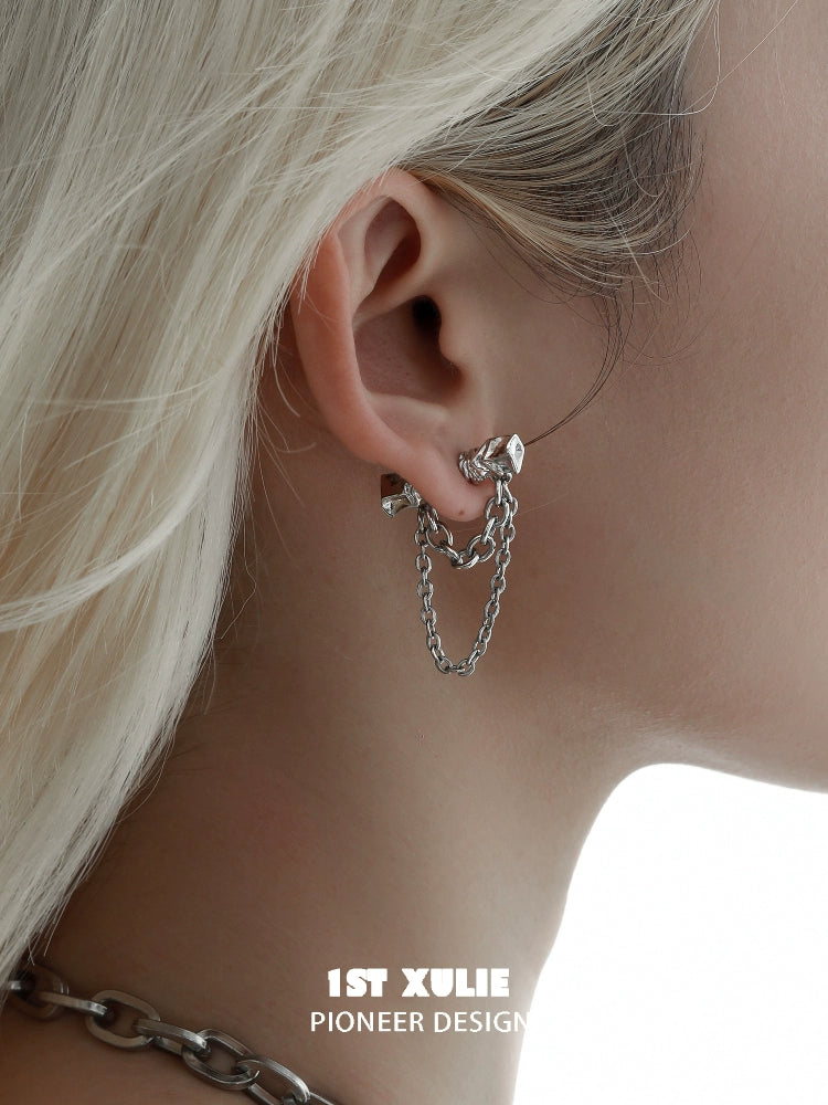Stylish 1ST XULIE Y2K chain earrings with modern design and silver-tone finish