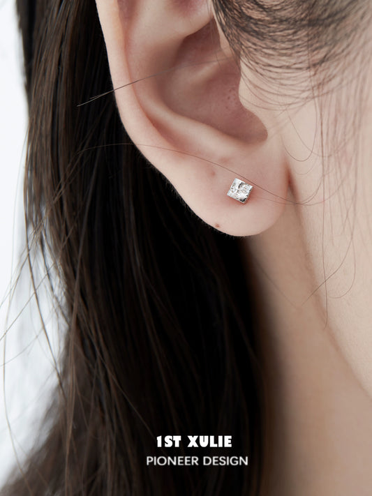 1ST XULIE Frosted Cube Earrings in Silver for a Minimalist Look on Any Occasion