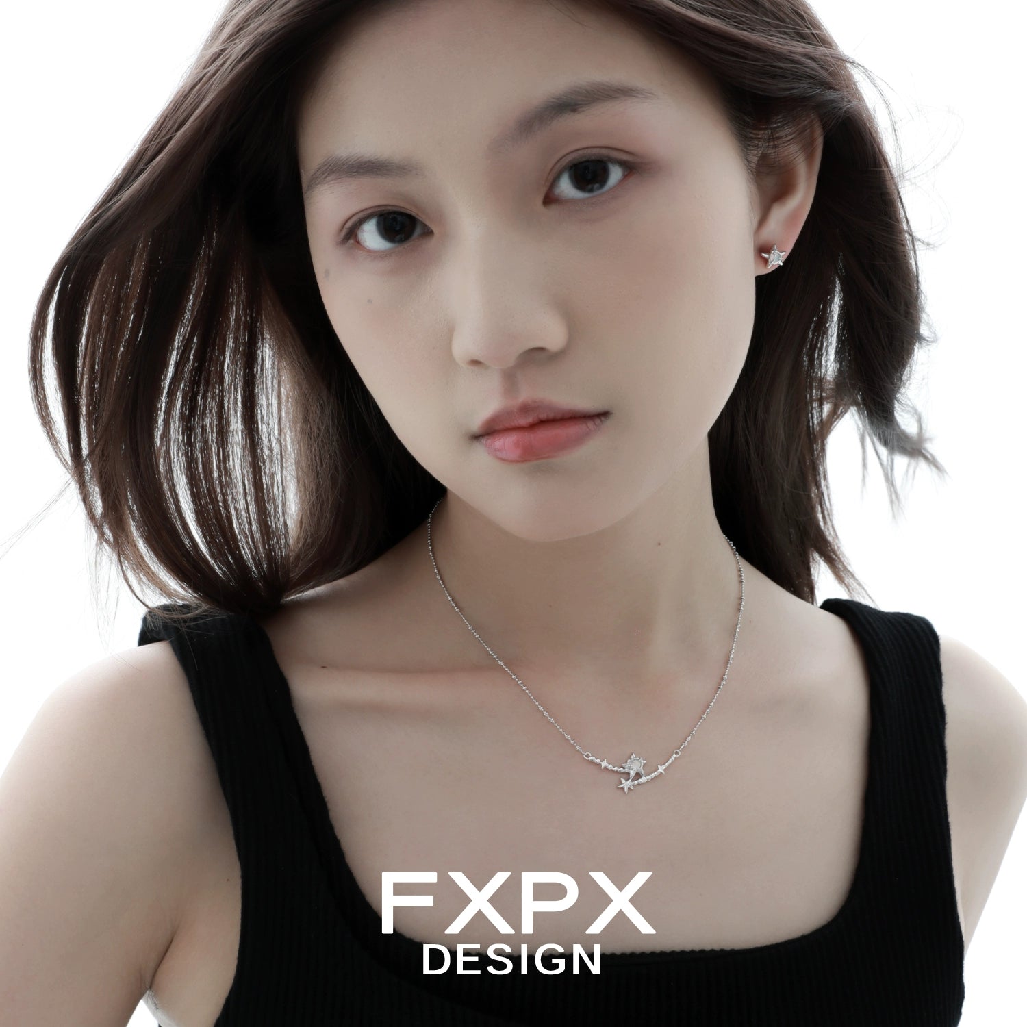 Stylish FXPX starfish necklace in silver, perfect accessory for beach lovers