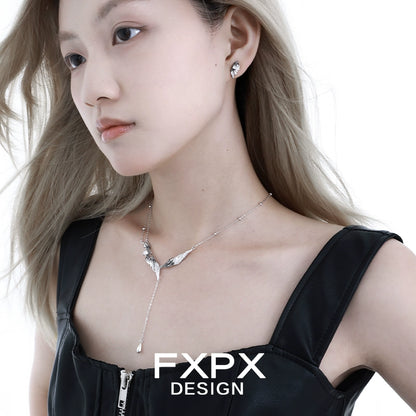 Y2K black feather necklace elegantly displayed on a model with stylish earrings