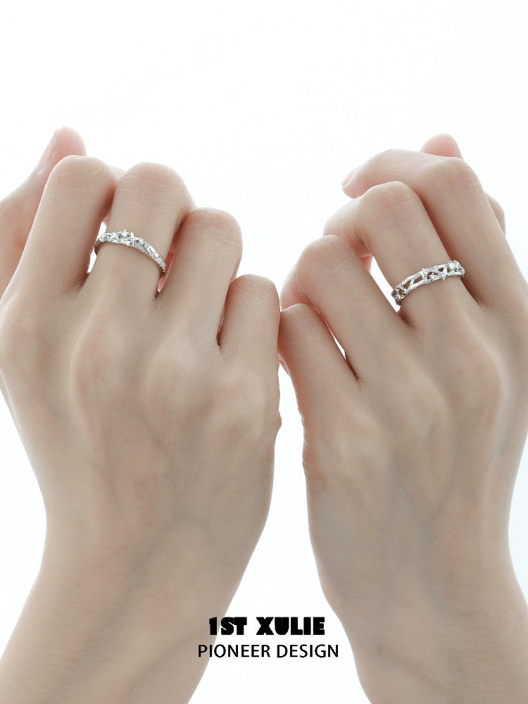 Elegant 1ST XULIE galaxy star couple ring set displayed on two hands for a romantic touch