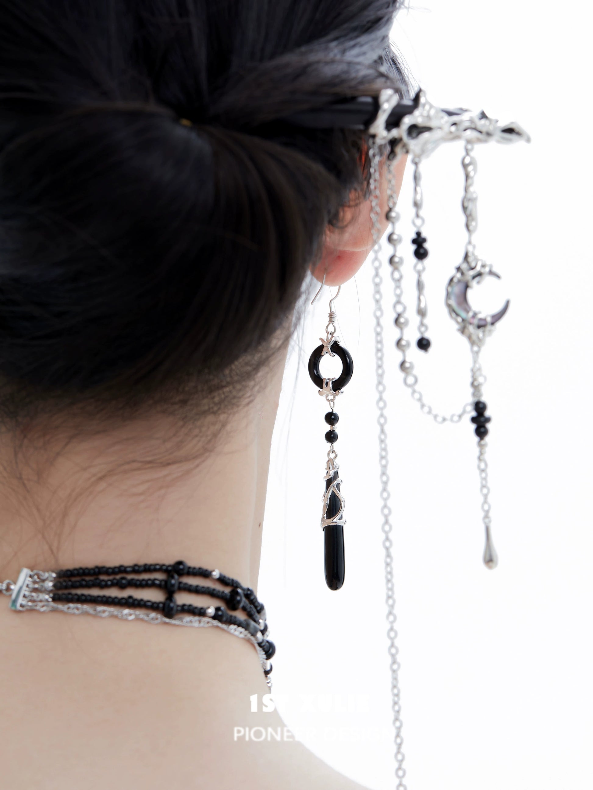 1STXULIE Gothic Nightfall Pendant Earrings featuring black stones and silver accents