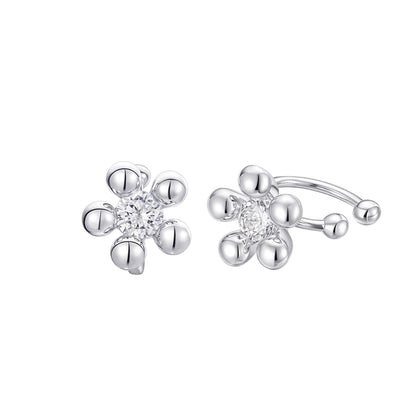 SUN HUNTER island flower silver earrings with floral design and sparkling center for elegant style