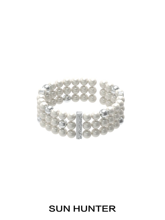 SUN HUNTER layered pearl bracelet with multiple strands of elegant pearls for a stylish look