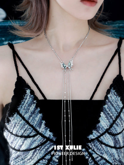 Stylish punk butterfly necklace from 1STXULIE featuring a delicate design with chain detailing