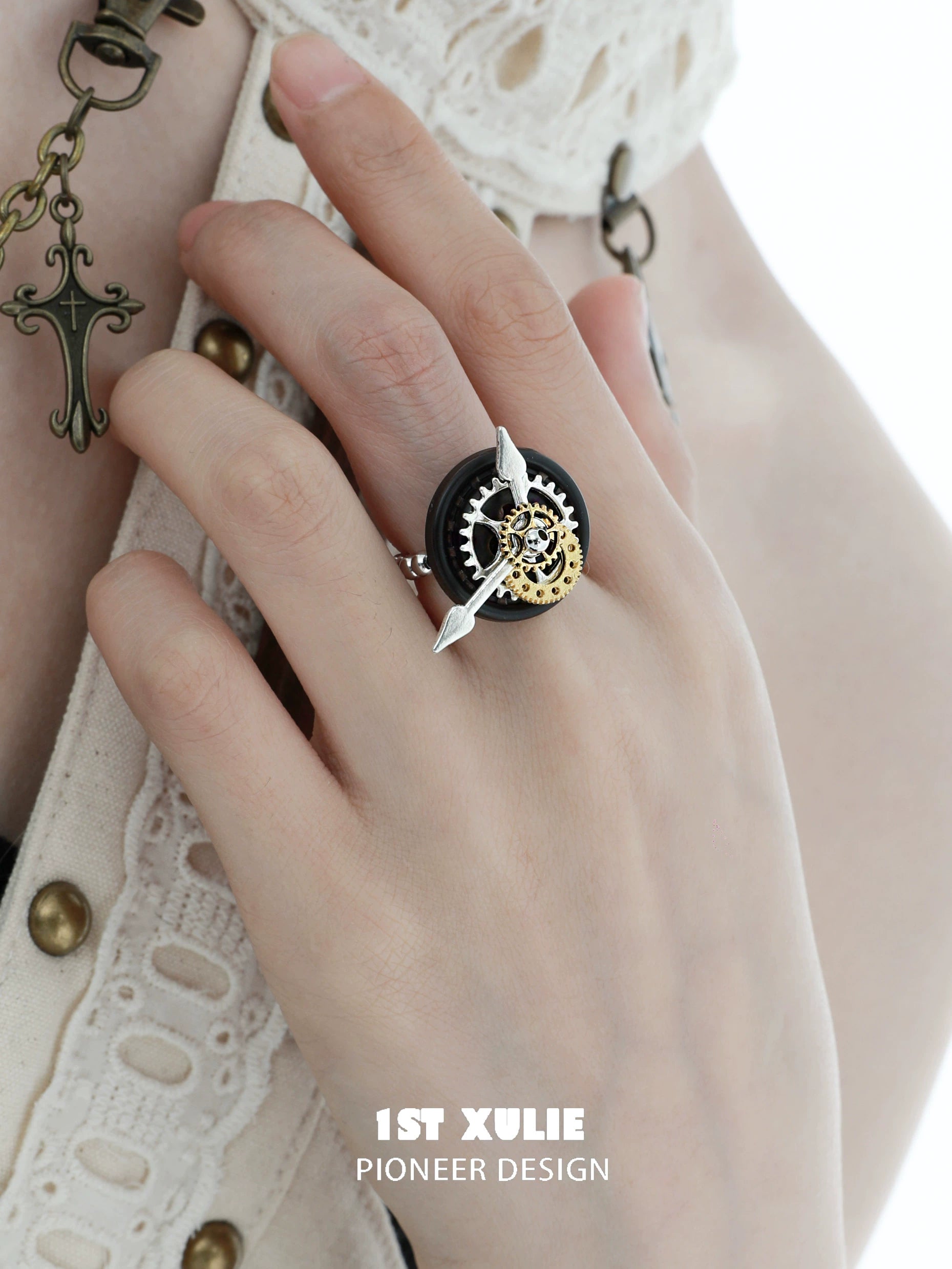 Punk mechanical gear ring featuring intricate design and steampunk elements worn on a hand