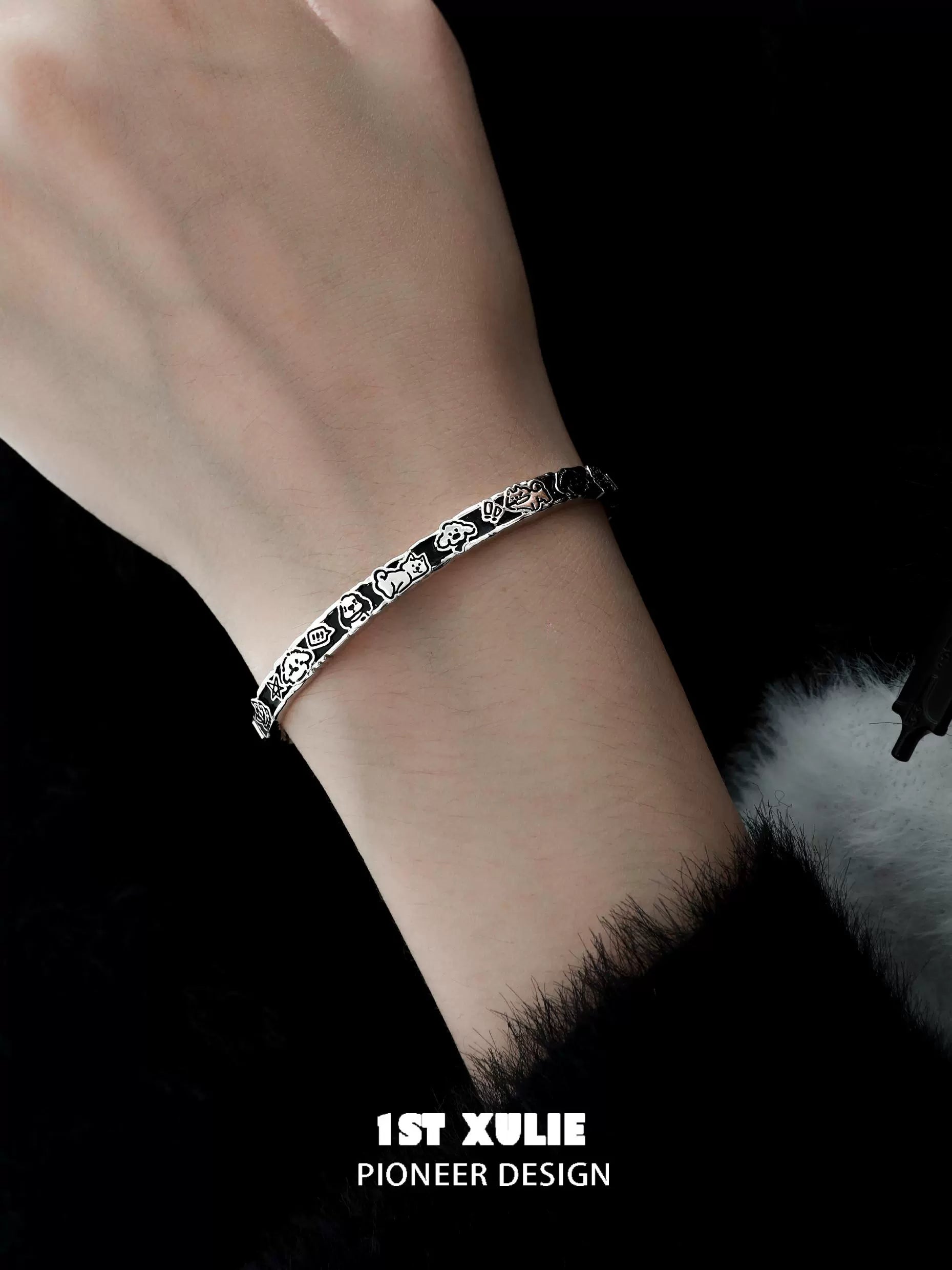Stylish puppy silver bracelet featuring intricate designs for dog lovers and fashion enthusiasts