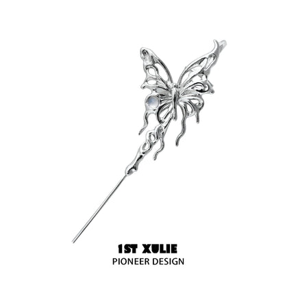 Elegant silver butterfly piercing earring with detailed design for unique style