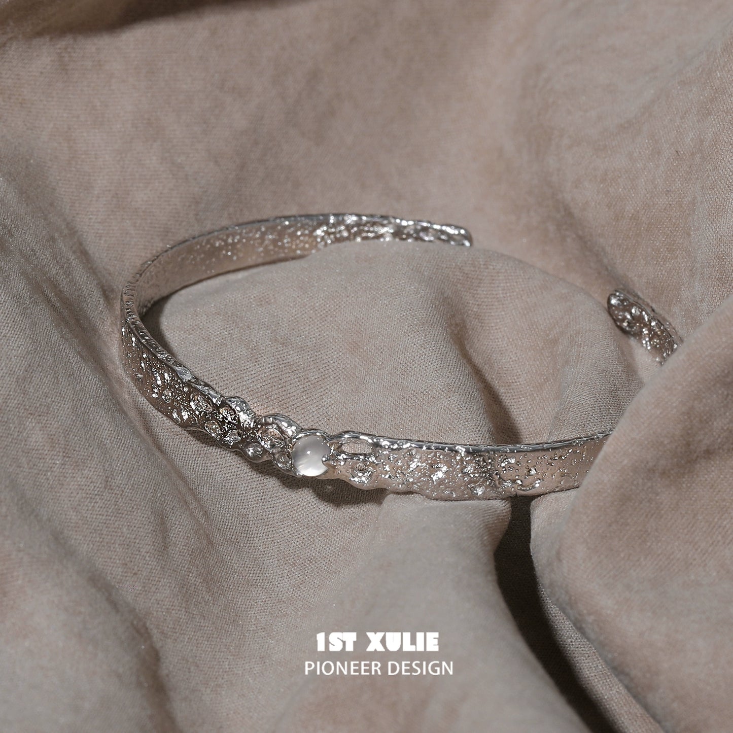 Elegant white agate bangle bracelet with textured silver design for stylish accessories