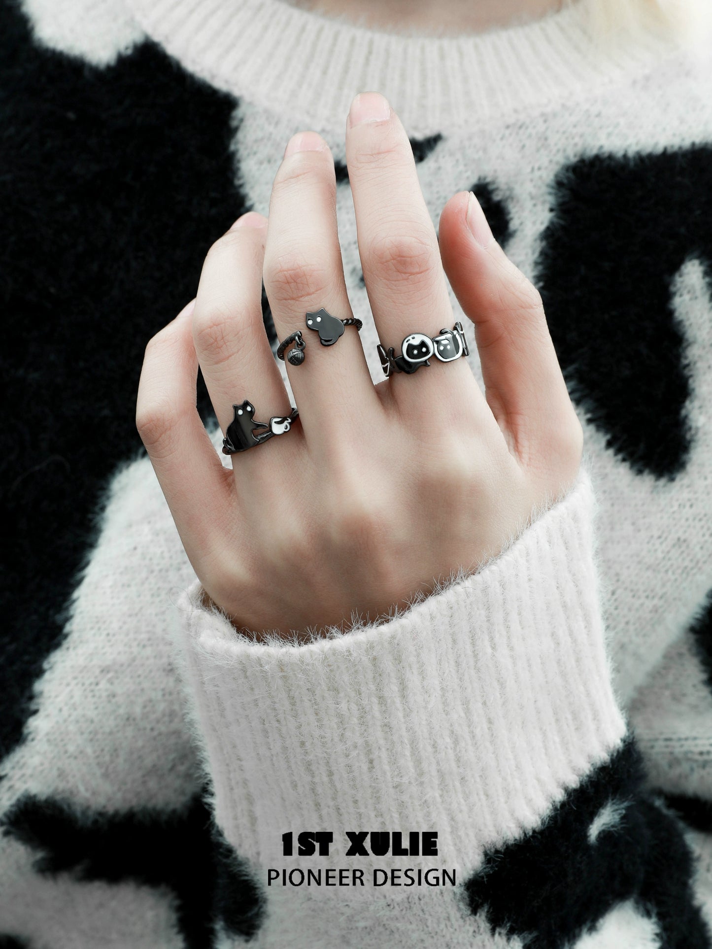 Y2K black cat ring set featuring unique designs on silver-tone bands for trendy accessories