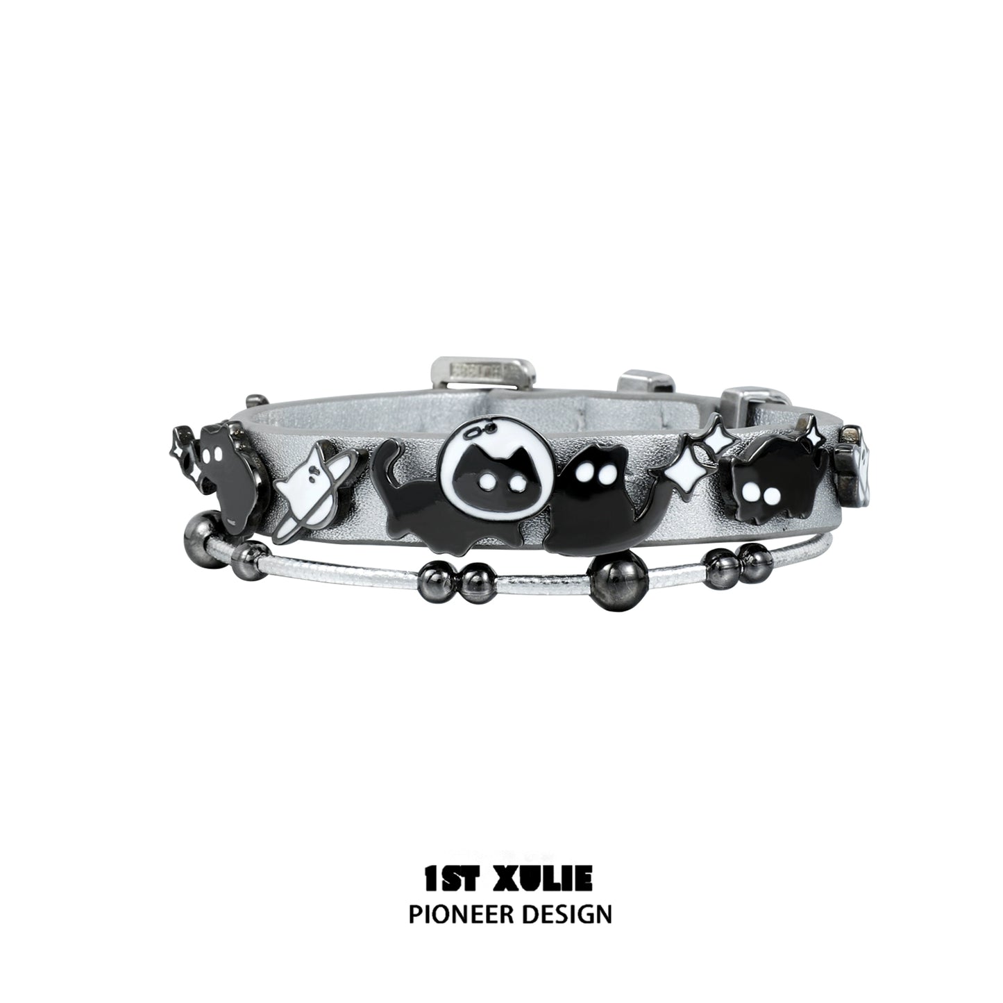 Y2K kitty leather bracelet featuring playful black cat charms and stylish silver accents