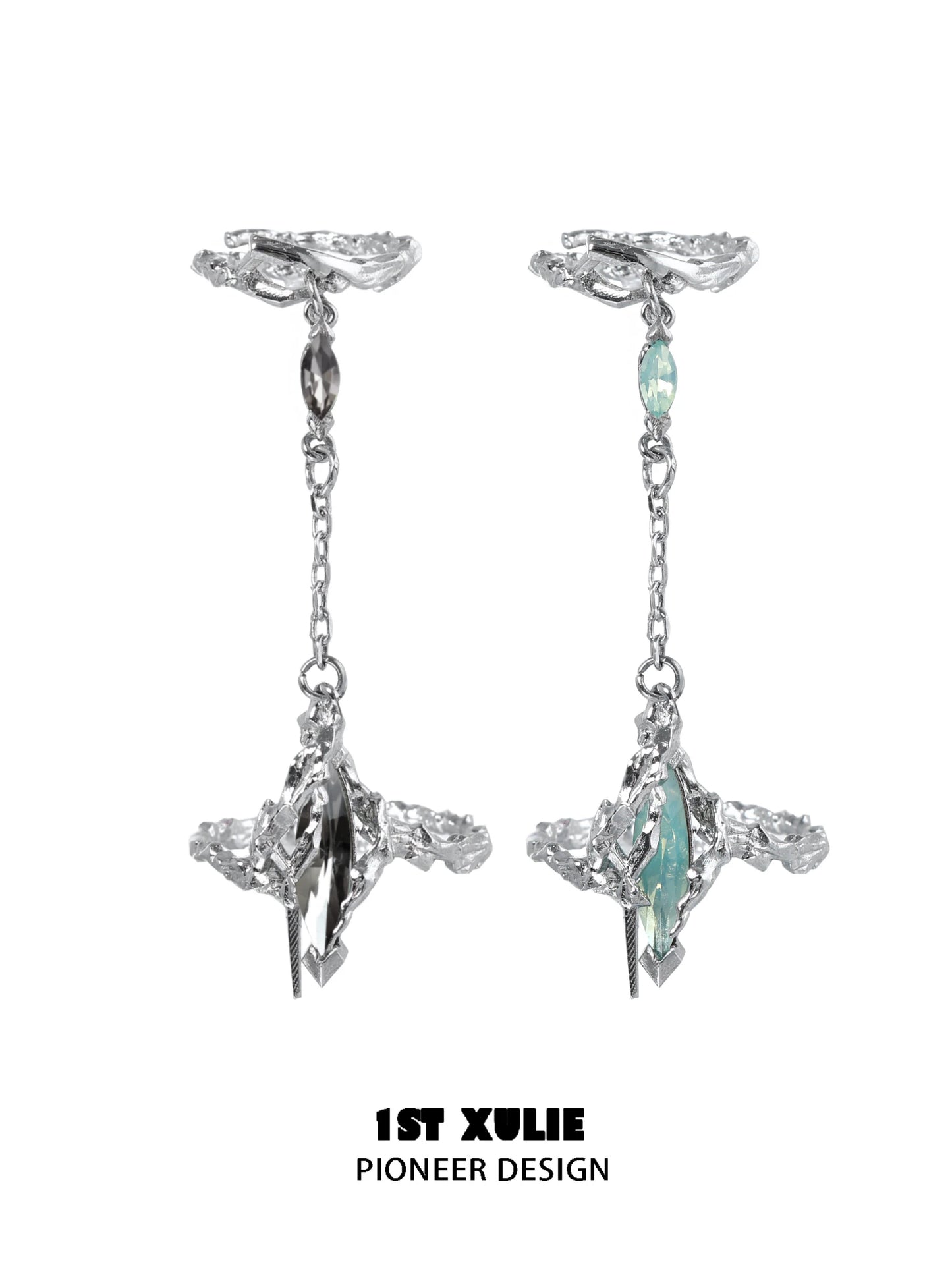Y2K punk silver ring with intricate design and unique crystal accents for a stylish look