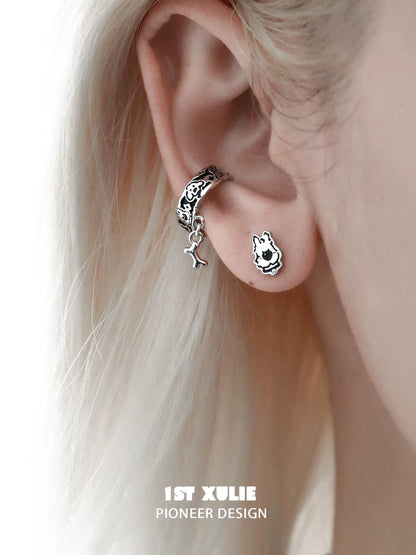Stylish Y2K puppy chain earrings featuring a playful design and silver finish for trendy accessorizing