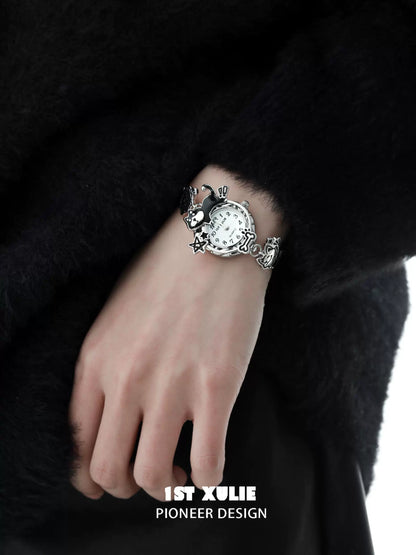 Trendy Y2K puppy watch bracelet with playful charm details for stylish accessory lovers
